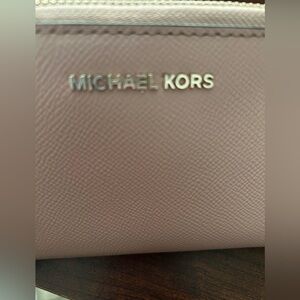 Michael Kors Wristlet  Wallet.NEW.